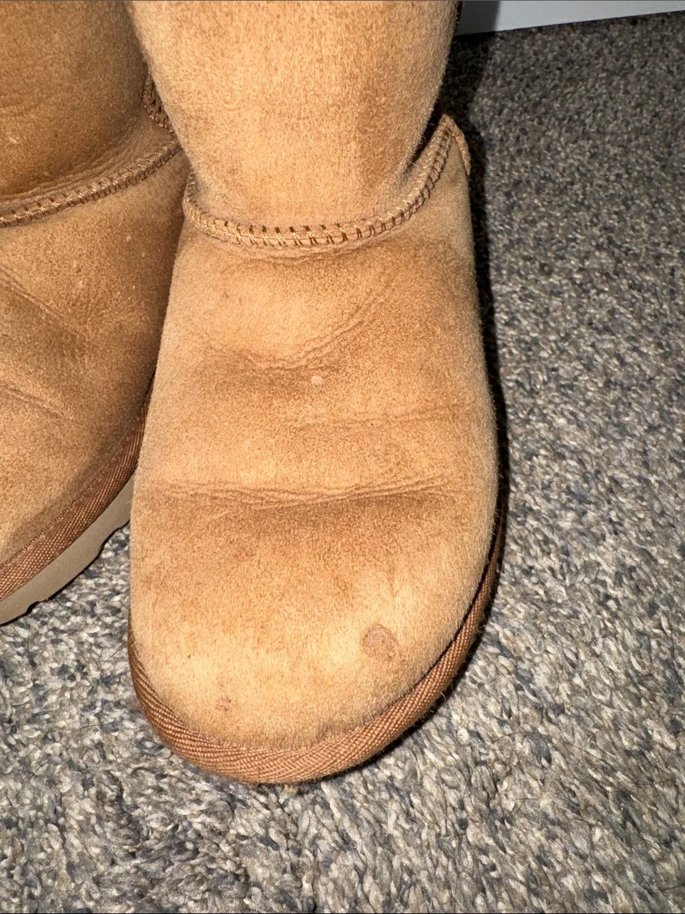 UGG Chestnut Suede Short Shearling Boots Sz 4
